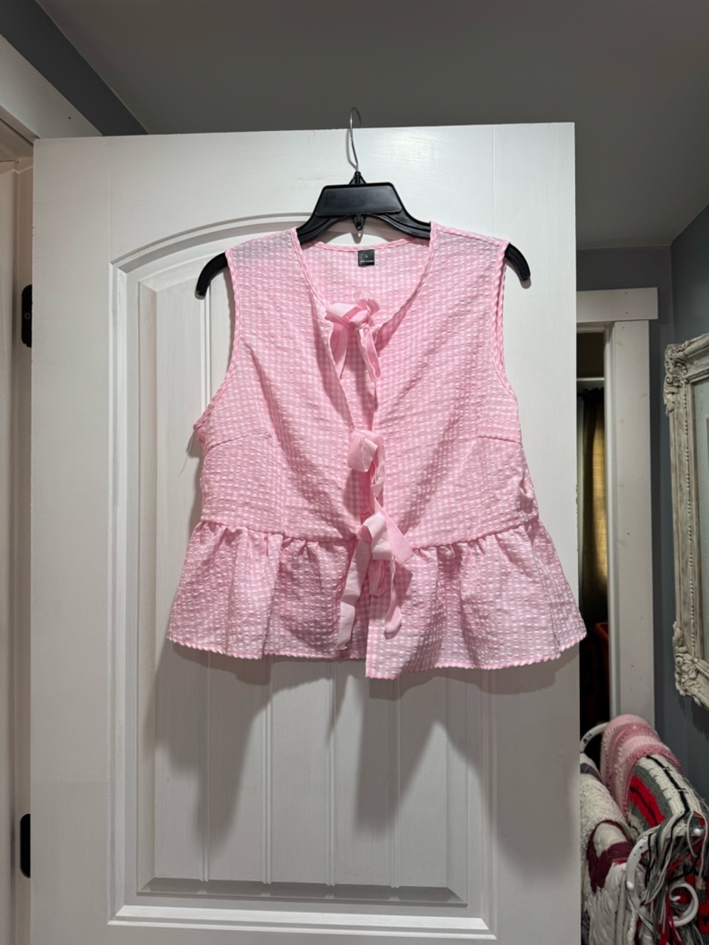 SHEIN Pink Bow Plaid Vest